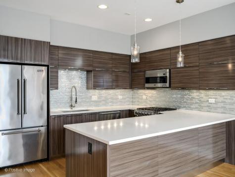 1525 West Fry Street Chicago IL 60642