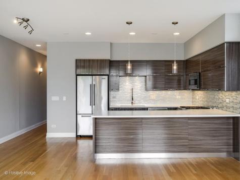 1525 West Fry Street Chicago IL 60642