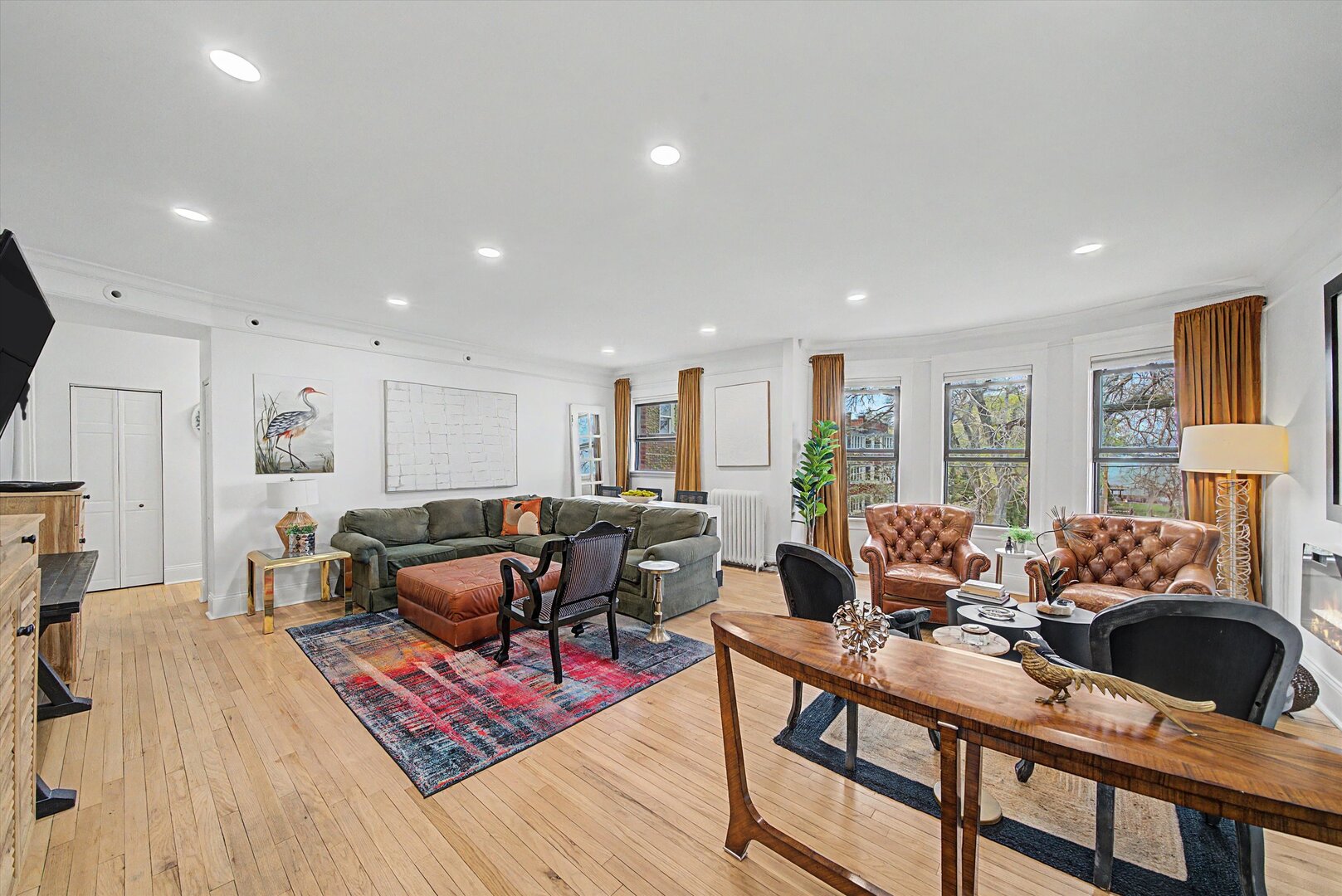1200 West Sherwin Avenue Chicago IL 60626
