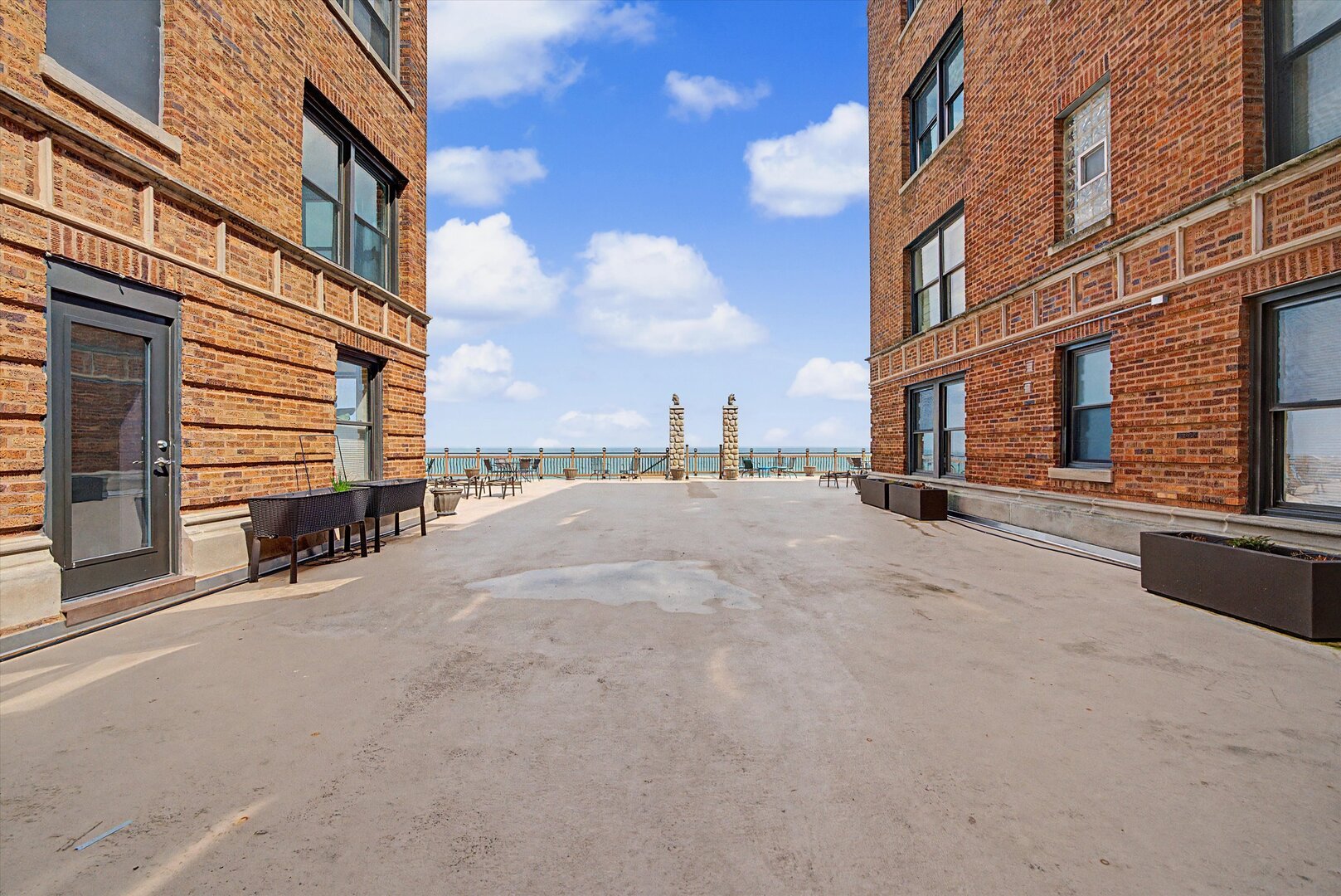 1200 West Sherwin Avenue Chicago IL 60626