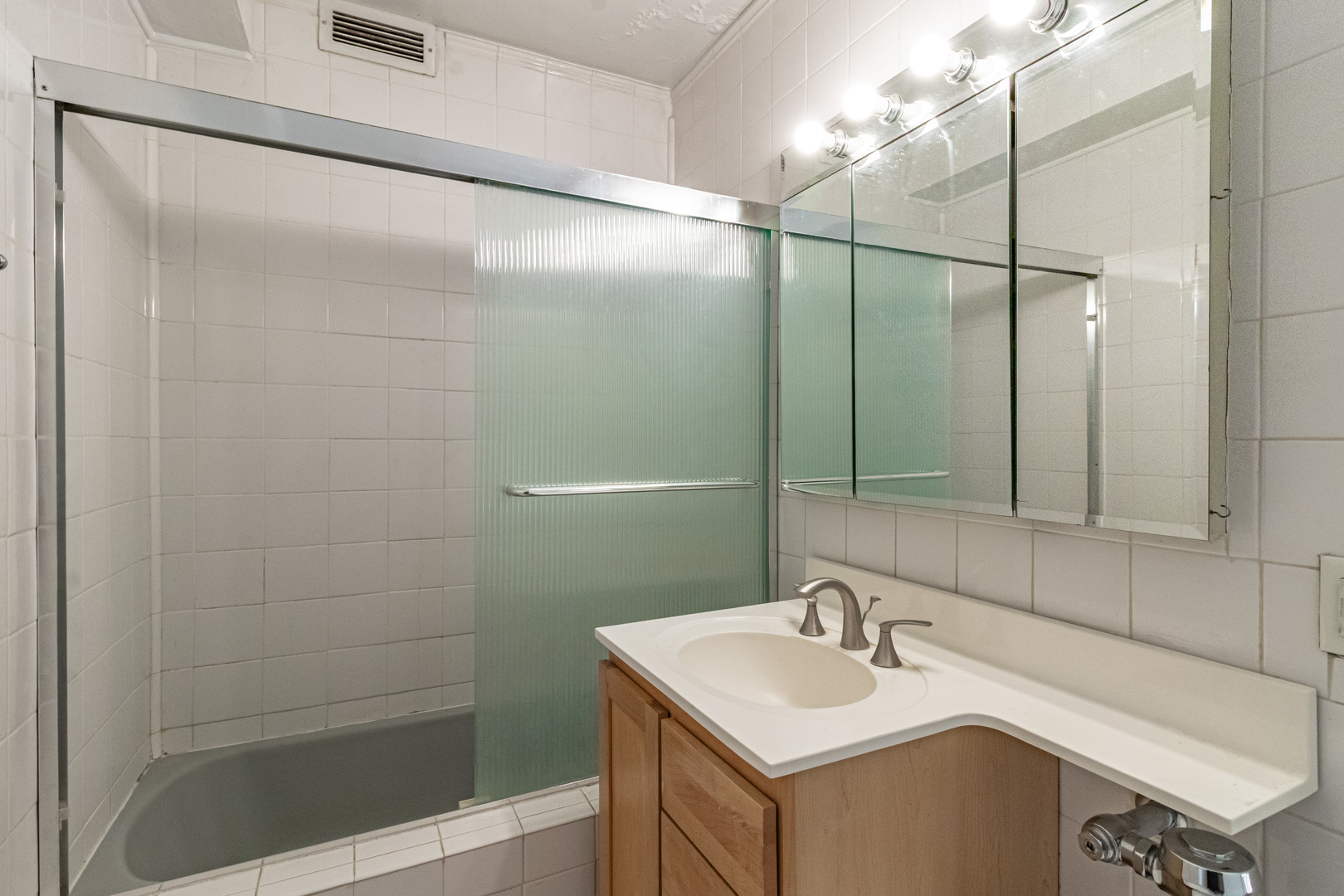 900 North Lake Shore Drive Chicago IL 60611