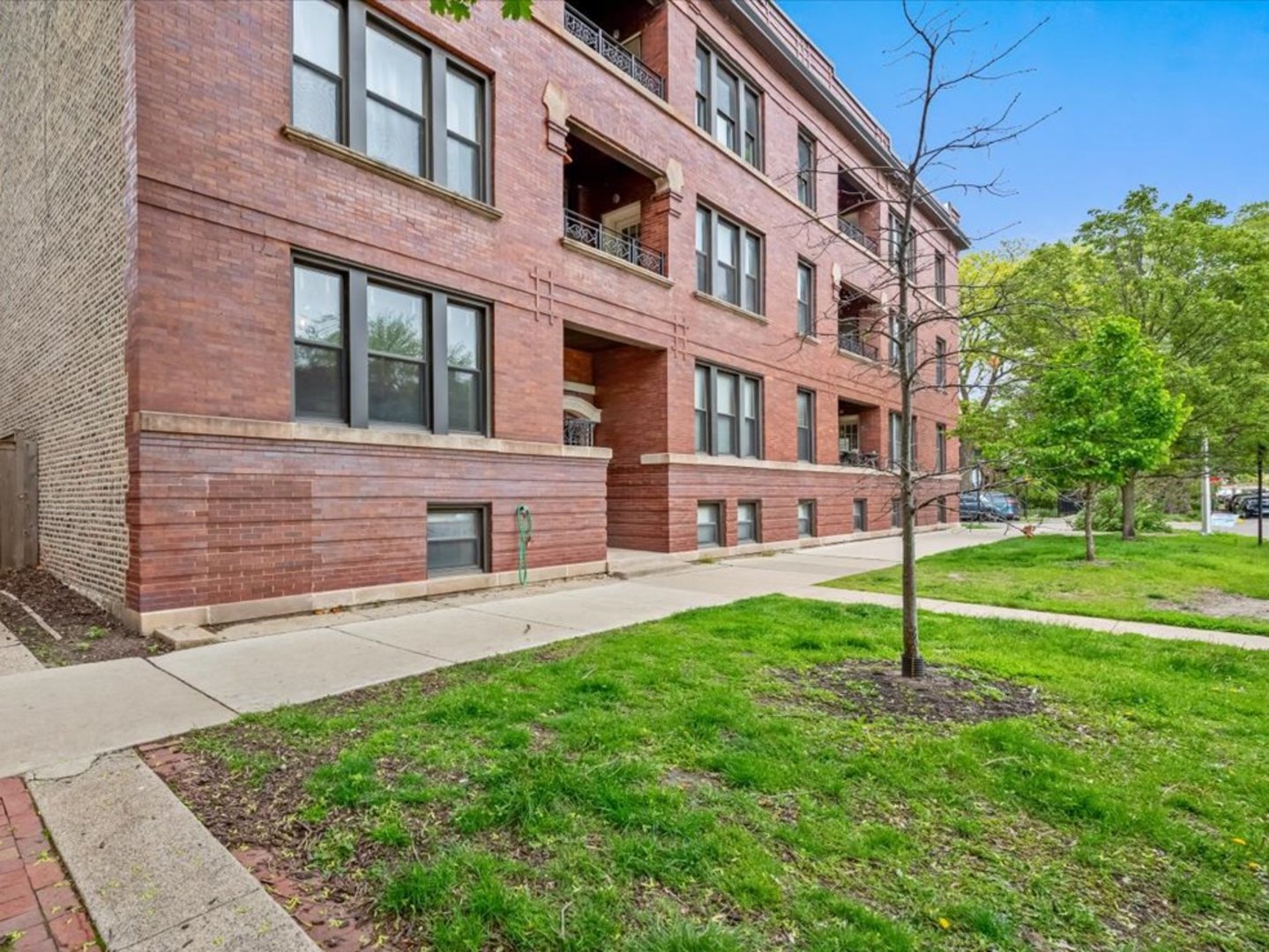 1308 West Granville Avenue Chicago IL 60660