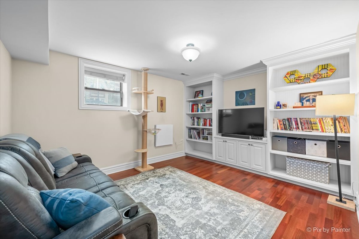 1308 West Granville Avenue Chicago IL 60660