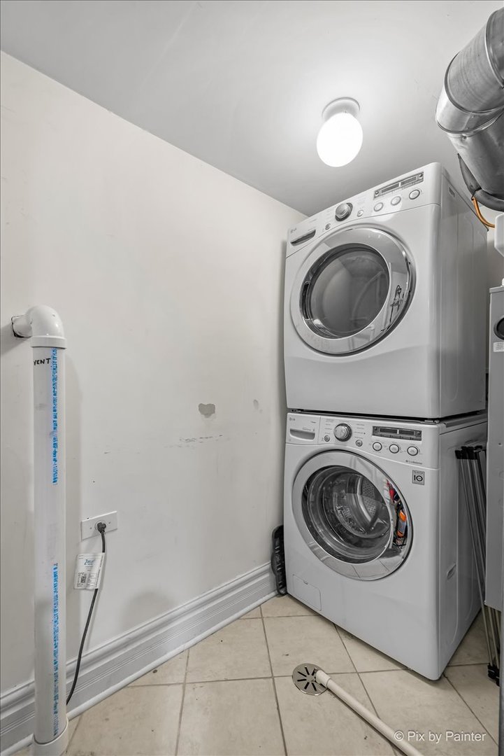 1308 West Granville Avenue Chicago IL 60660