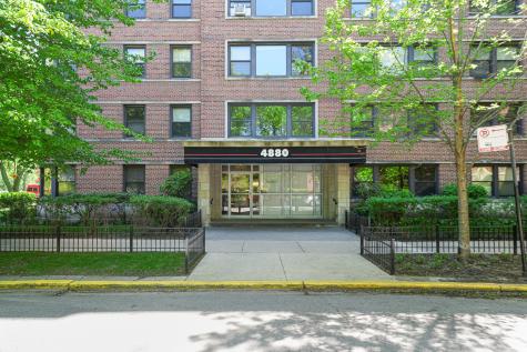 4880 North Marine Drive Chicago IL 60640