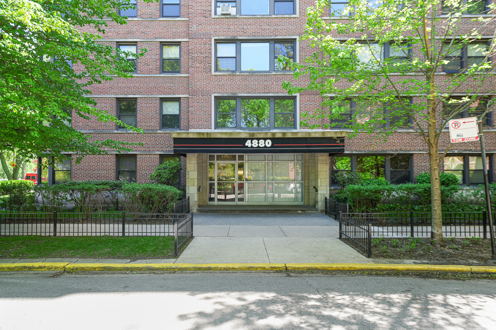 4880 North Marine Drive Chicago IL 60640