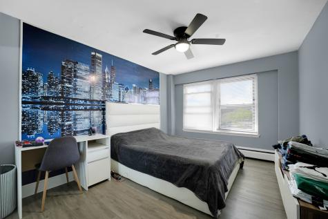 4880 North Marine Drive Chicago IL 60640
