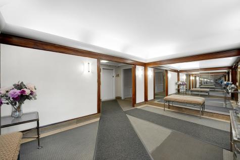 4880 North Marine Drive Chicago IL 60640