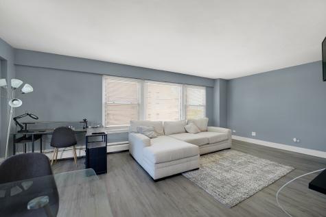 4880 North Marine Drive Chicago IL 60640