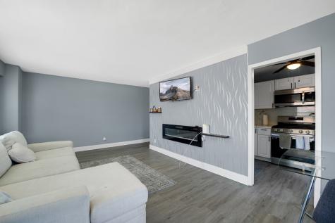 4880 North Marine Drive Chicago IL 60640