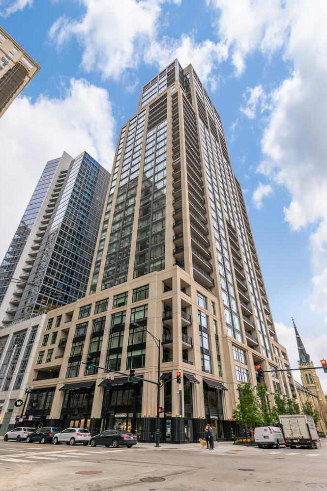 9 West Walton Street Chicago IL 60610