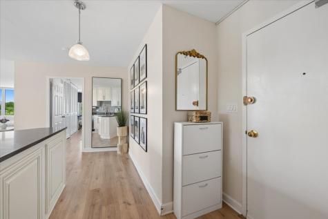 4250 North Marine Drive Chicago IL 60613