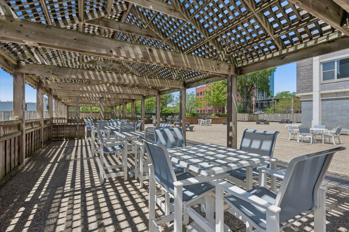 4250 North Marine Drive Chicago IL 60613
