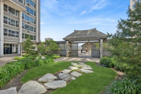 4250 North Marine Drive Chicago IL 60613
