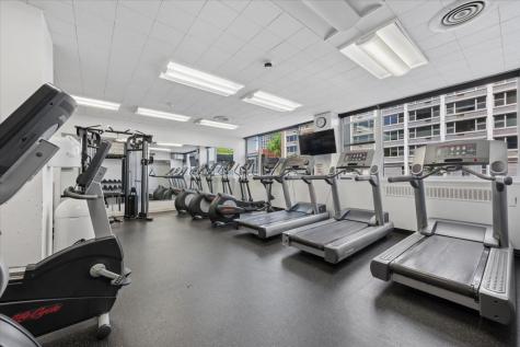 4250 North Marine Drive Chicago IL 60613