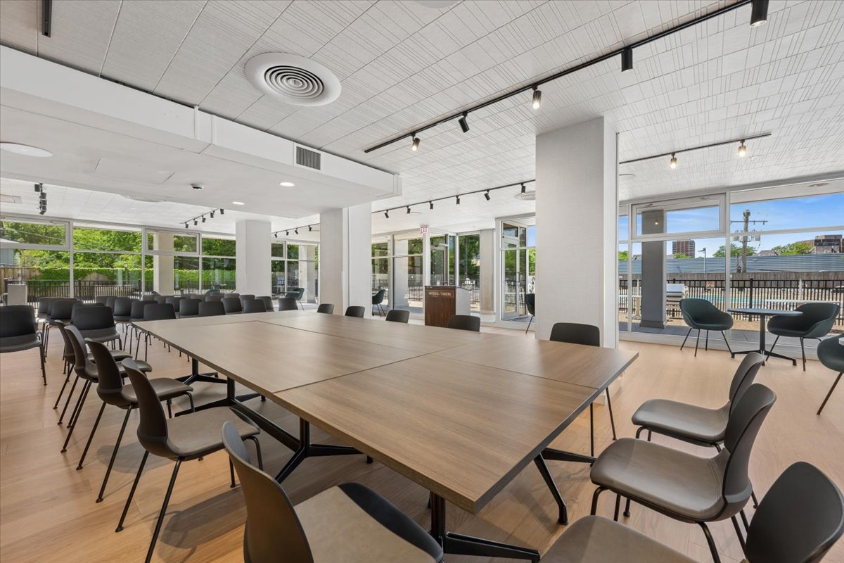 4250 North Marine Drive Chicago IL 60613