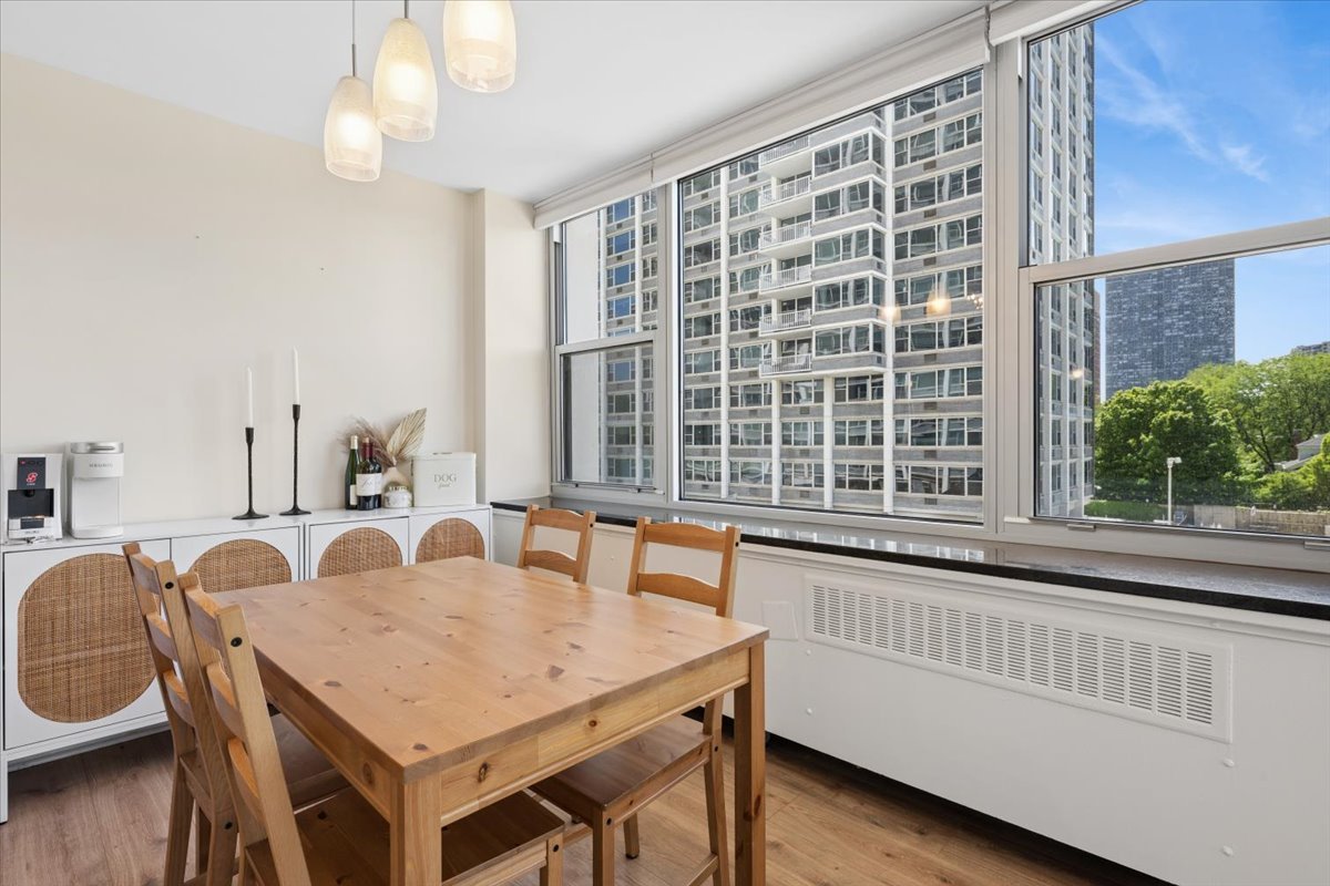 4250 North Marine Drive Chicago IL 60613