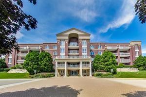 7031 West Touhy Avenue Niles IL 60714