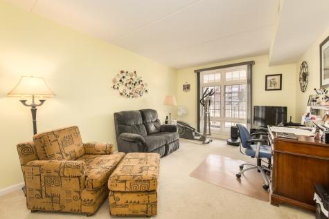 7031 West Touhy Avenue Niles IL 60714