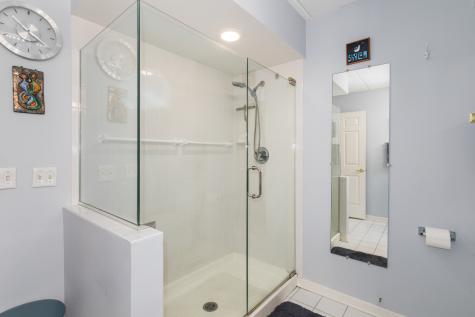 7031 West Touhy Avenue Niles IL 60714