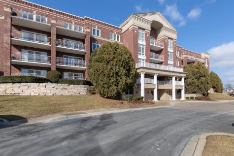 7031 West Touhy Avenue Niles IL 60714