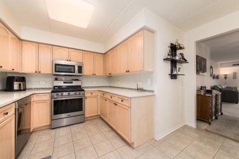 7031 West Touhy Avenue Niles IL 60714