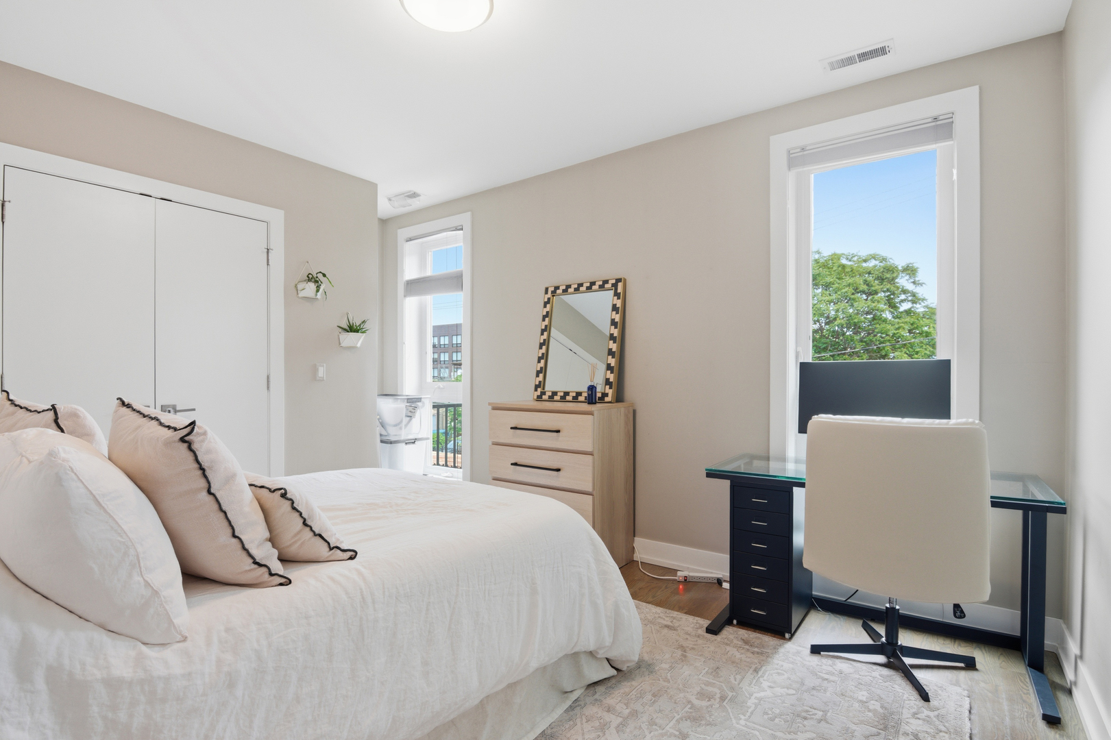 1639 North Artesian Avenue Chicago IL 60647