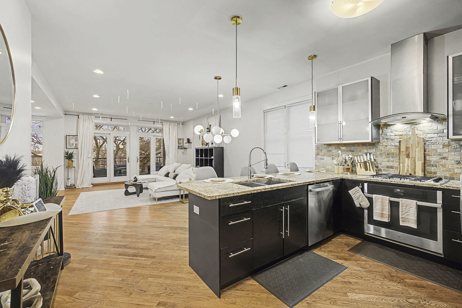 6531 South Kimbark Avenue Chicago IL 60637