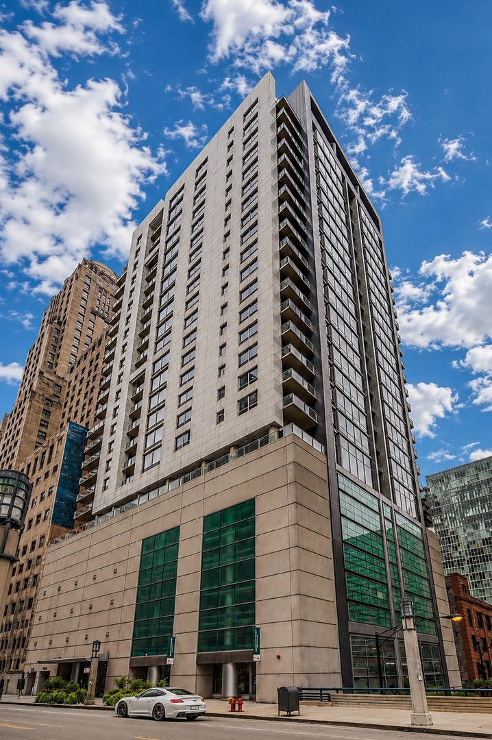 160 East Illinois Street Chicago IL 60611