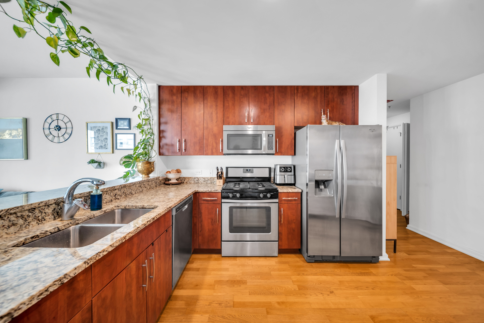 160 East Illinois Street Chicago IL 60611