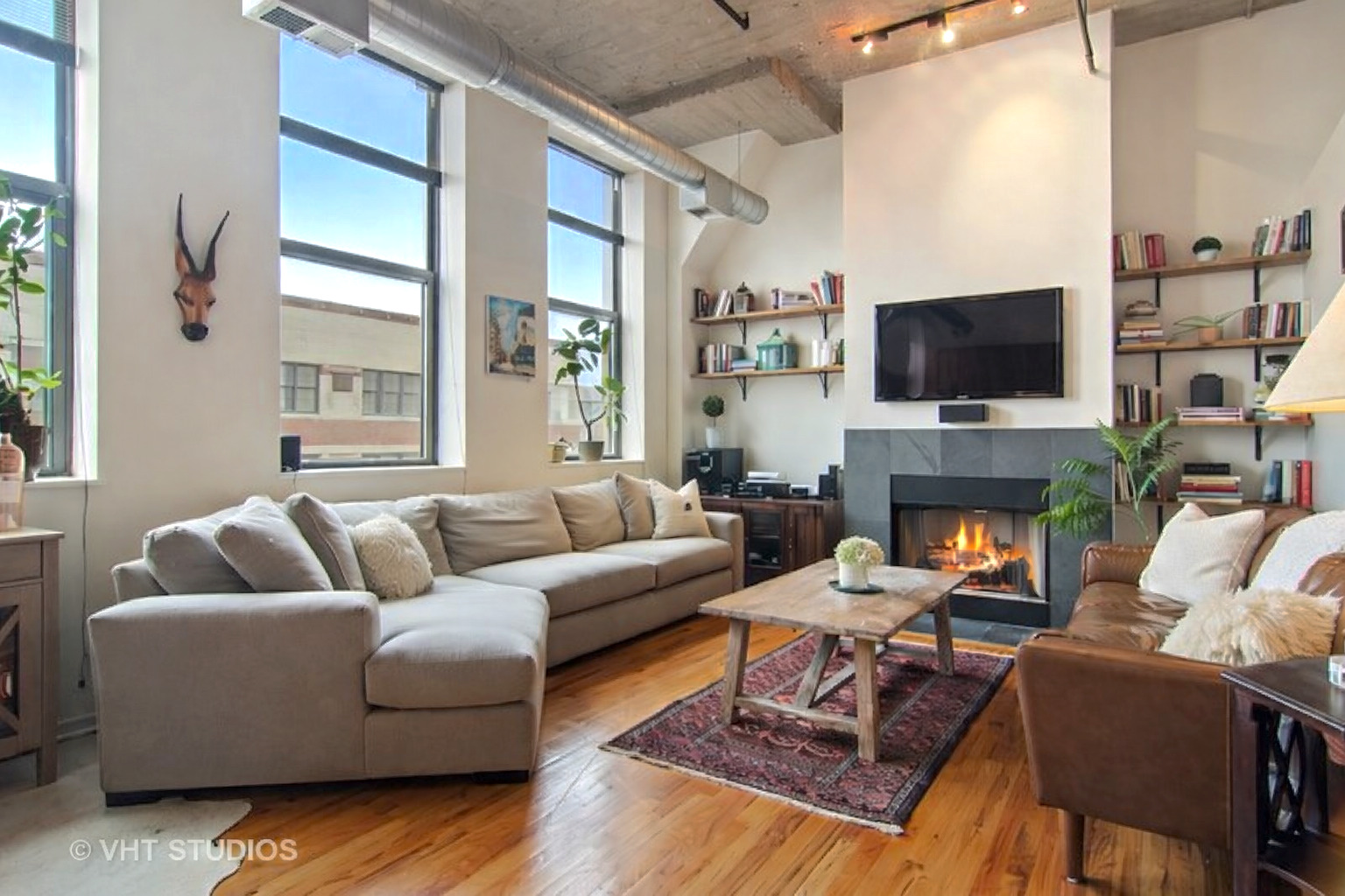 758 North Larrabee Street Chicago IL 60654