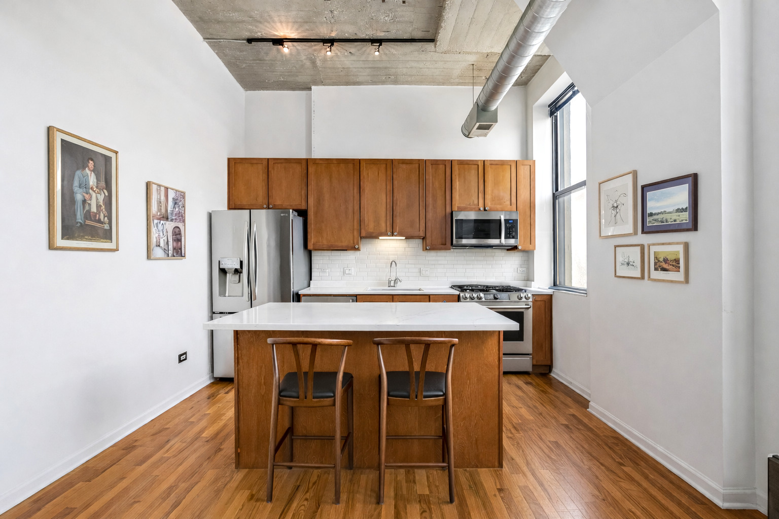 758 North Larrabee Street Chicago IL 60654