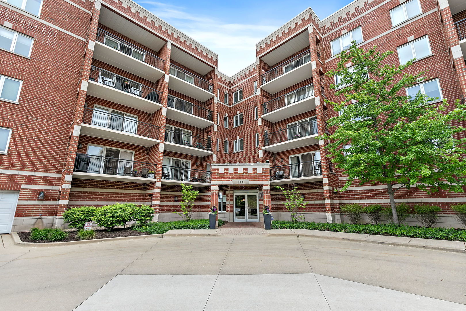 455 West Front Street Wheaton IL 60187