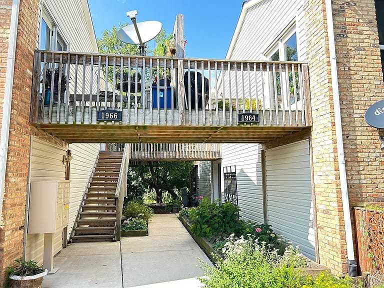 1964 Kenilworth Circle Hoffman Estates IL 60169