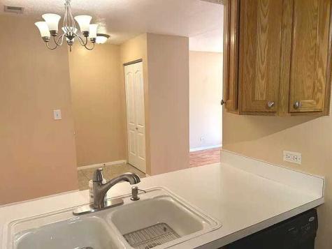 1964 Kenilworth Circle Hoffman Estates IL 60169