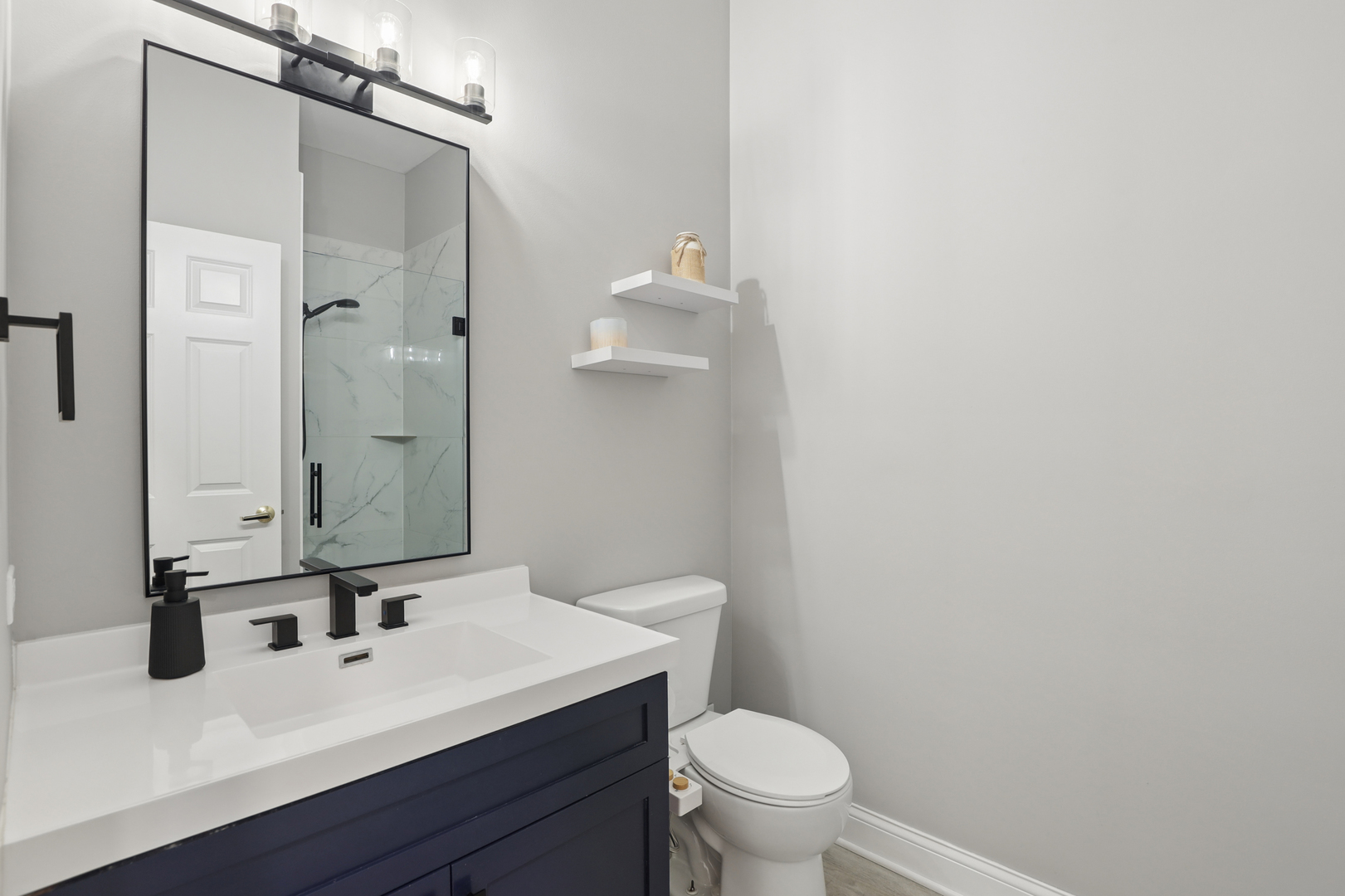 2919 North Burling Street Chicago IL 60657
