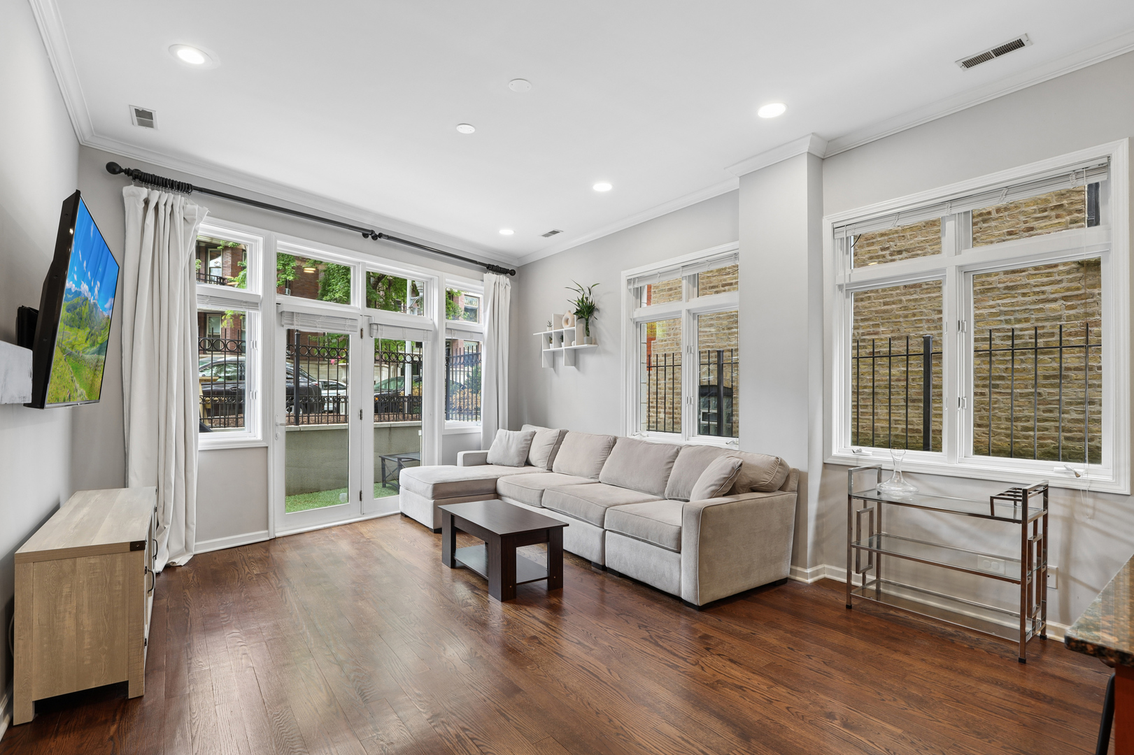 2919 North Burling Street Chicago IL 60657