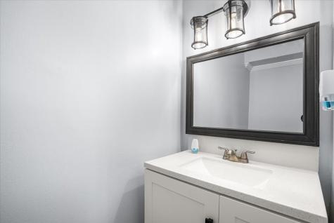 1182 East Barberry Lane Palatine IL 60074