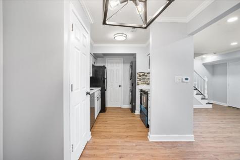 1182 East Barberry Lane Palatine IL 60074