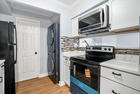 1182 East Barberry Lane Palatine IL 60074