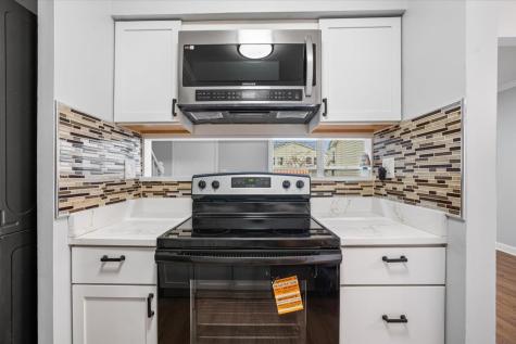1182 East Barberry Lane Palatine IL 60074