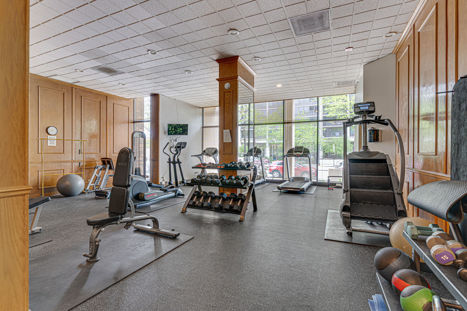 1540 North Lasalle Drive Chicago IL 60610