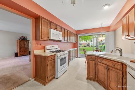 2106 Glasgow Court Hanover Park IL 60133