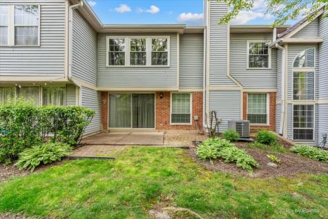 2106 Glasgow Court Hanover Park IL 60133