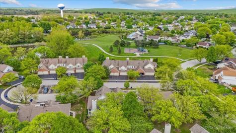 2106 Glasgow Court Hanover Park IL 60133