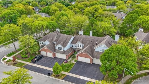 2106 Glasgow Court Hanover Park IL 60133