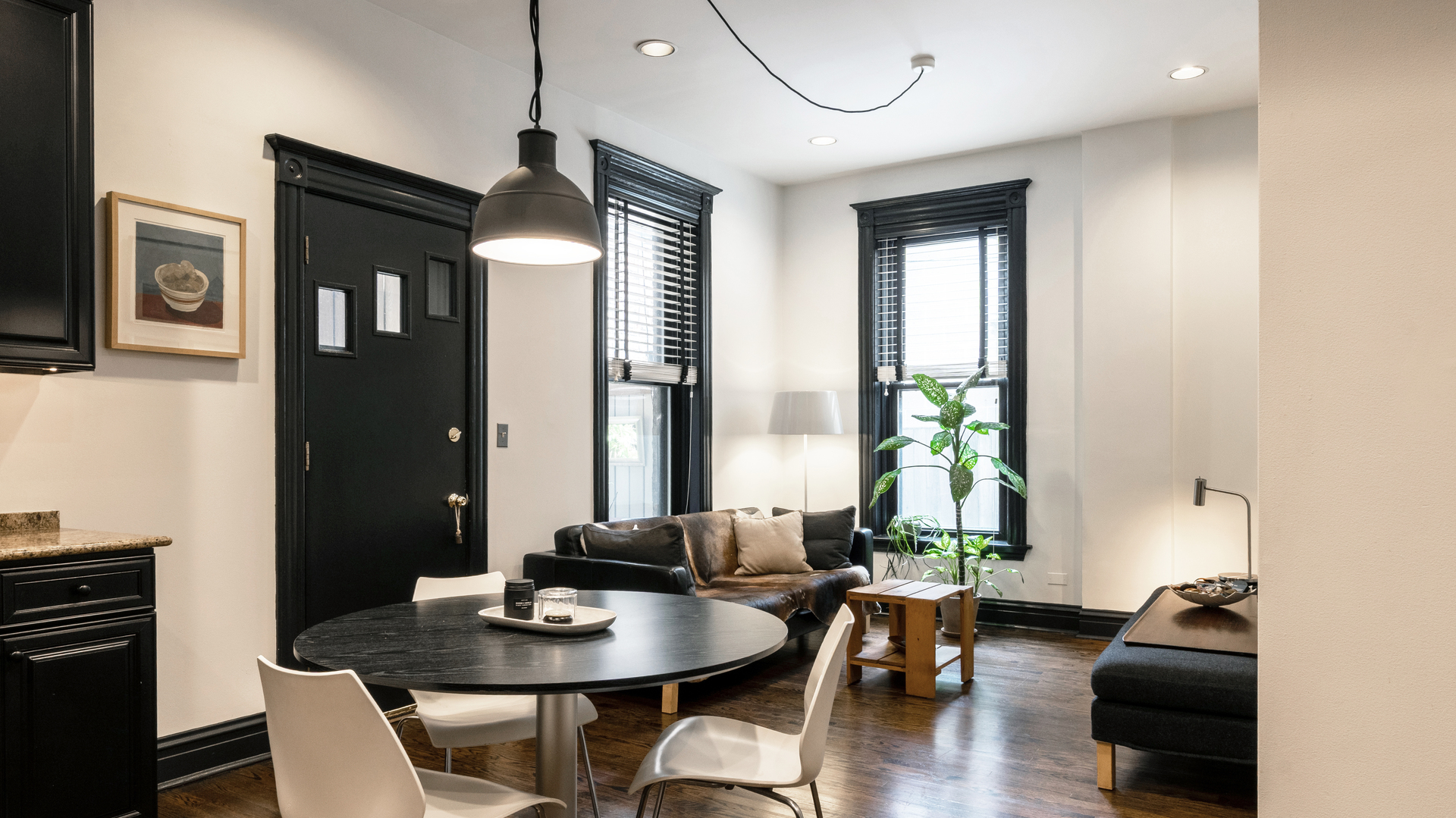 808 West Buckingham Place Chicago IL 60657