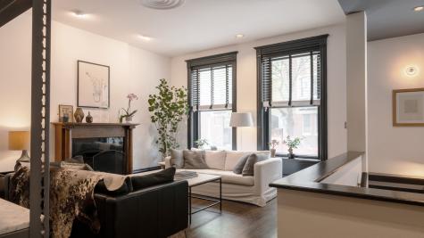 808 West Buckingham Place Chicago IL 60657