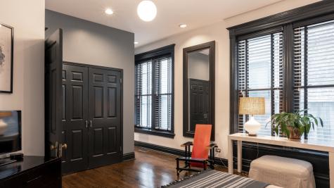 808 West Buckingham Place Chicago IL 60657
