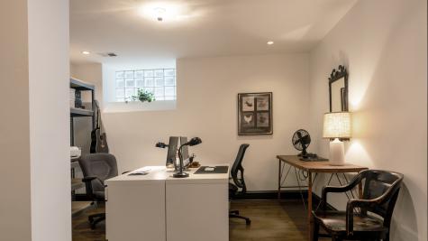 808 West Buckingham Place Chicago IL 60657